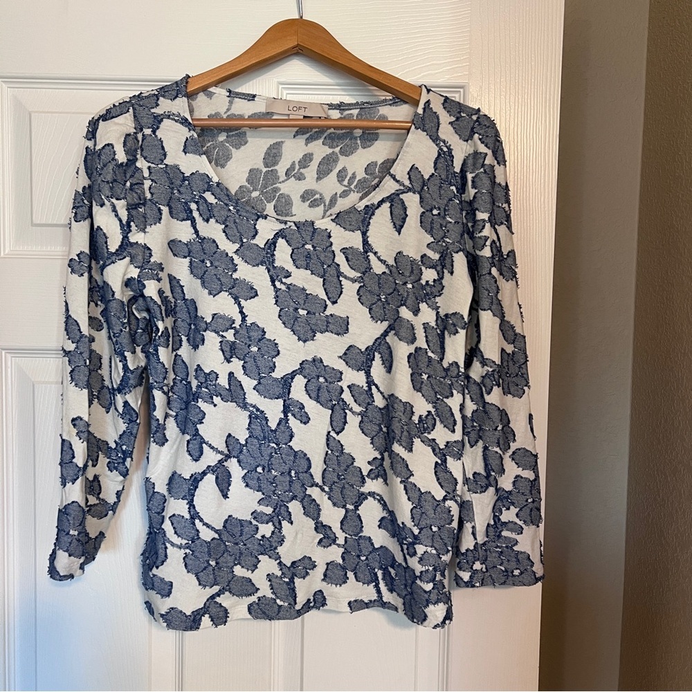 Loft Knit Top Blouse Frayed Denim Look Flowers Women’s Size Medium H6